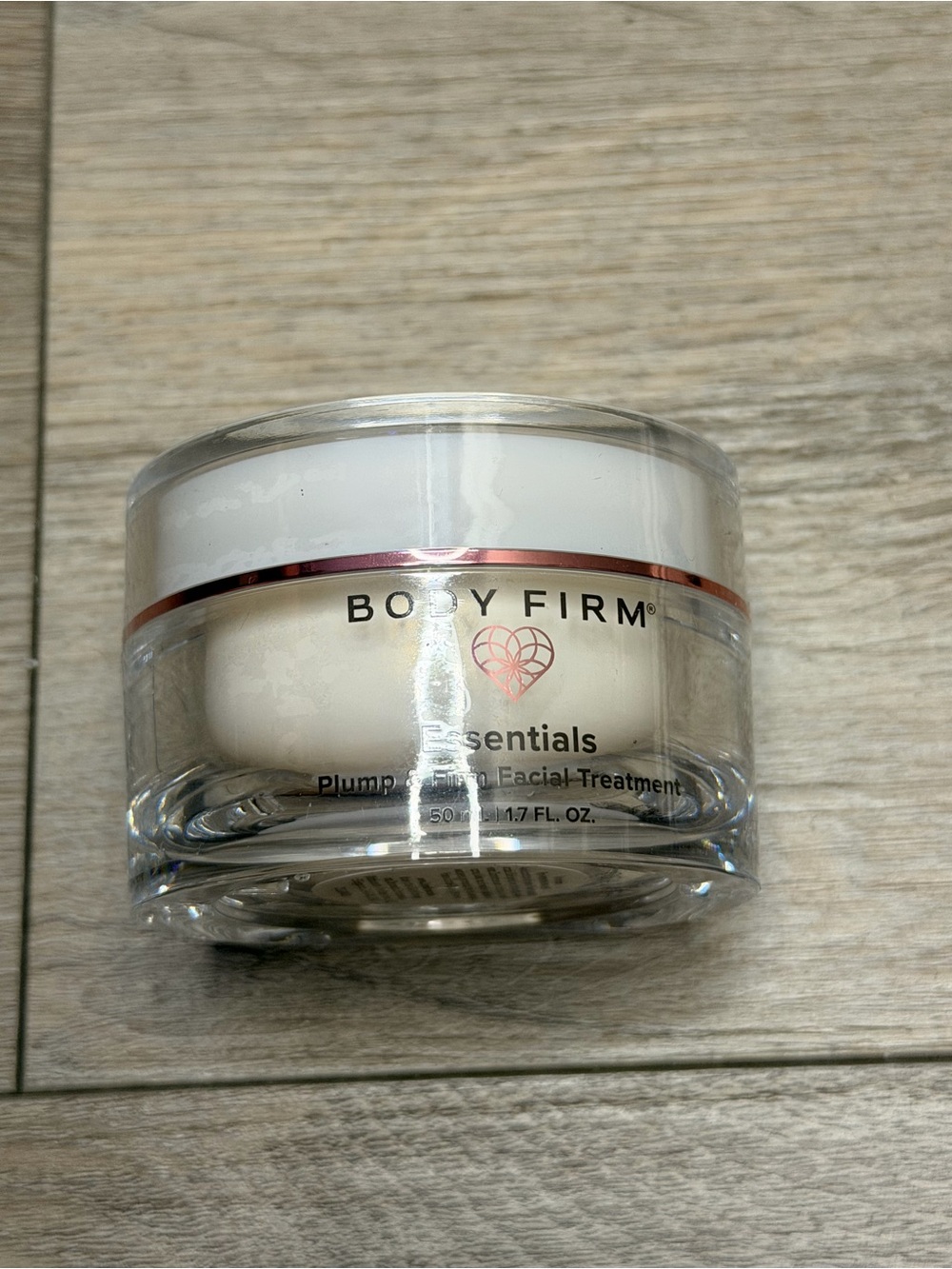 Body Firm - Essentials Plumping Firm Facial Treatment